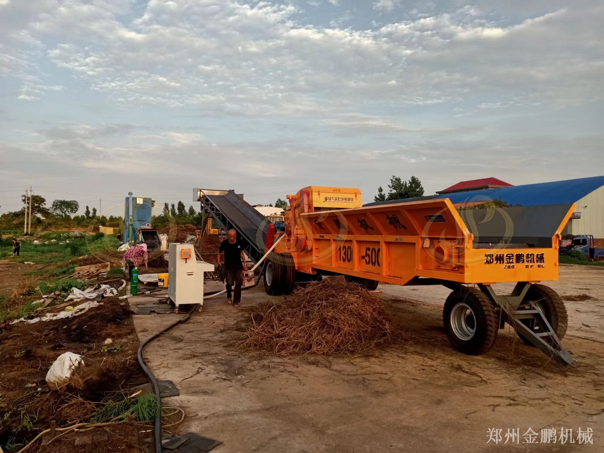 废树枝粉碎机的连续进料出料过程，郑州金鹏如何设计